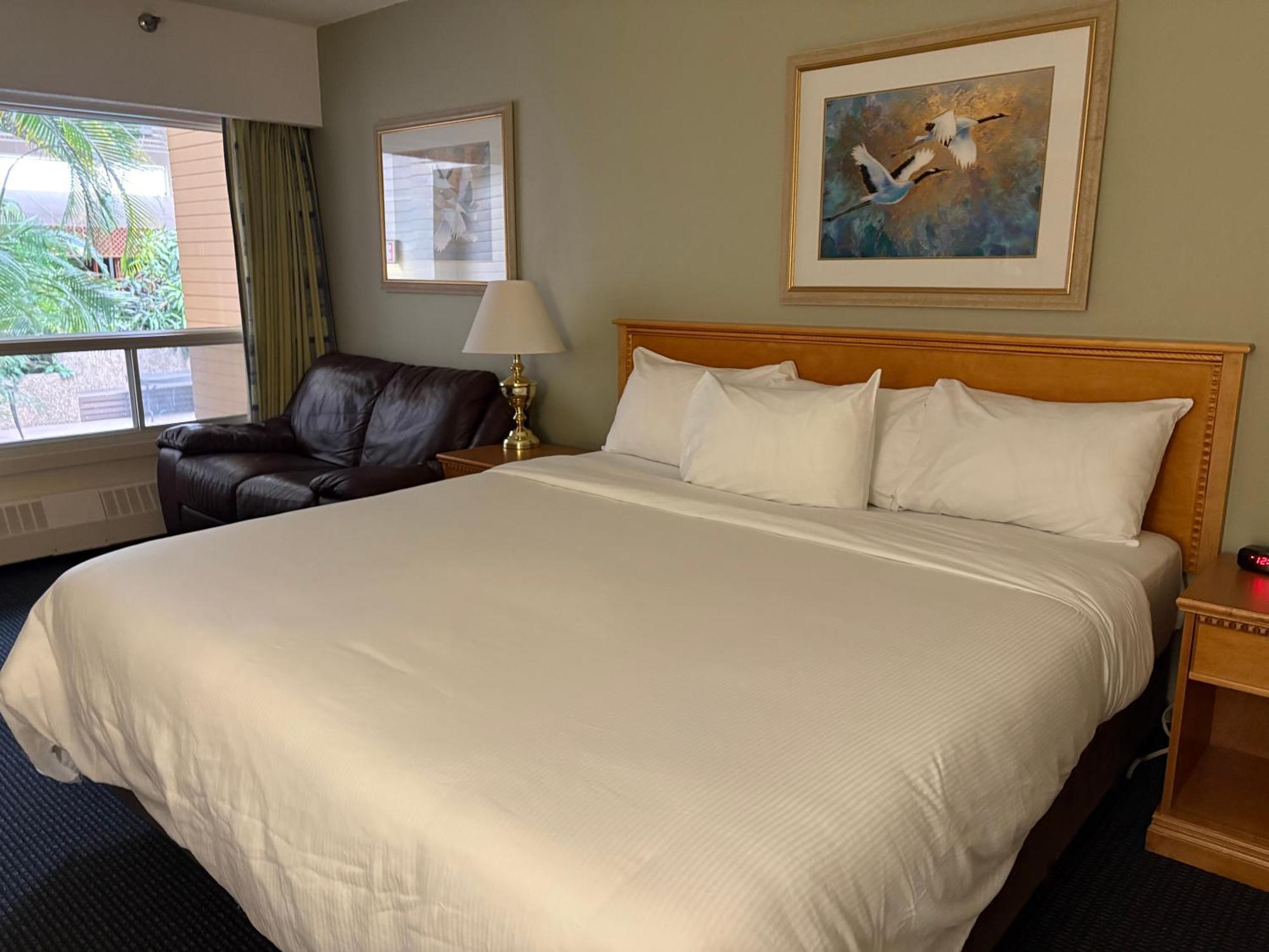Westlock Inn & Conference Centre Bagian luar foto