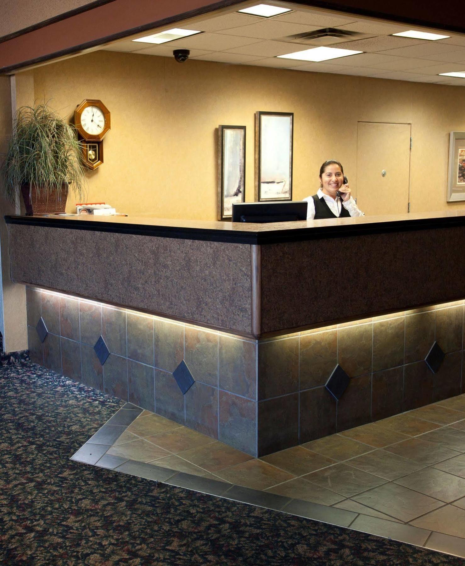 Westlock Inn & Conference Centre Bagian luar foto