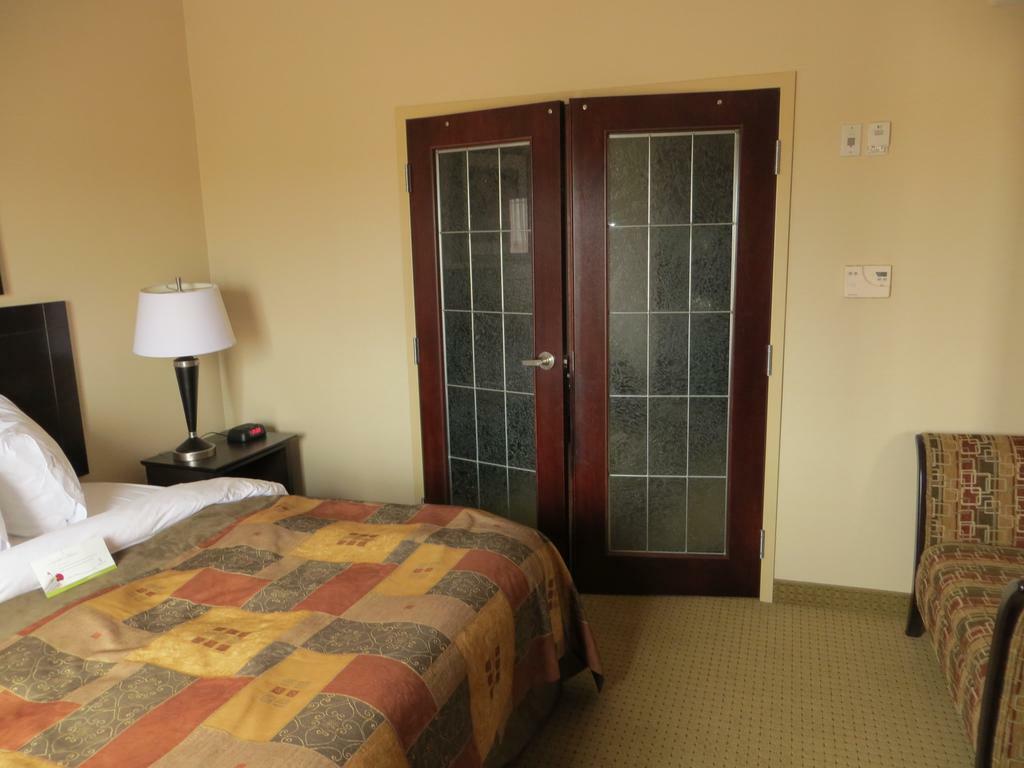 Westlock Inn & Conference Centre Bagian luar foto